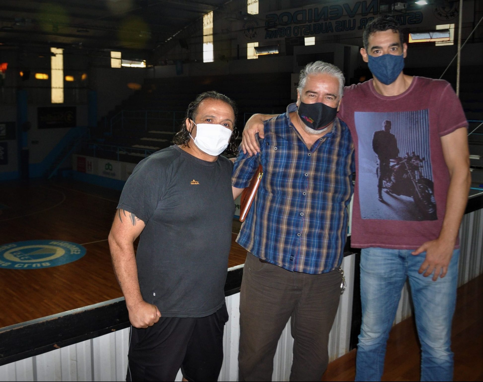 foto del presidente de la fundacion das junto a oberá tenis club